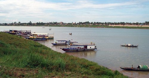 Cambodia: Tonie Sap River Tour Boats